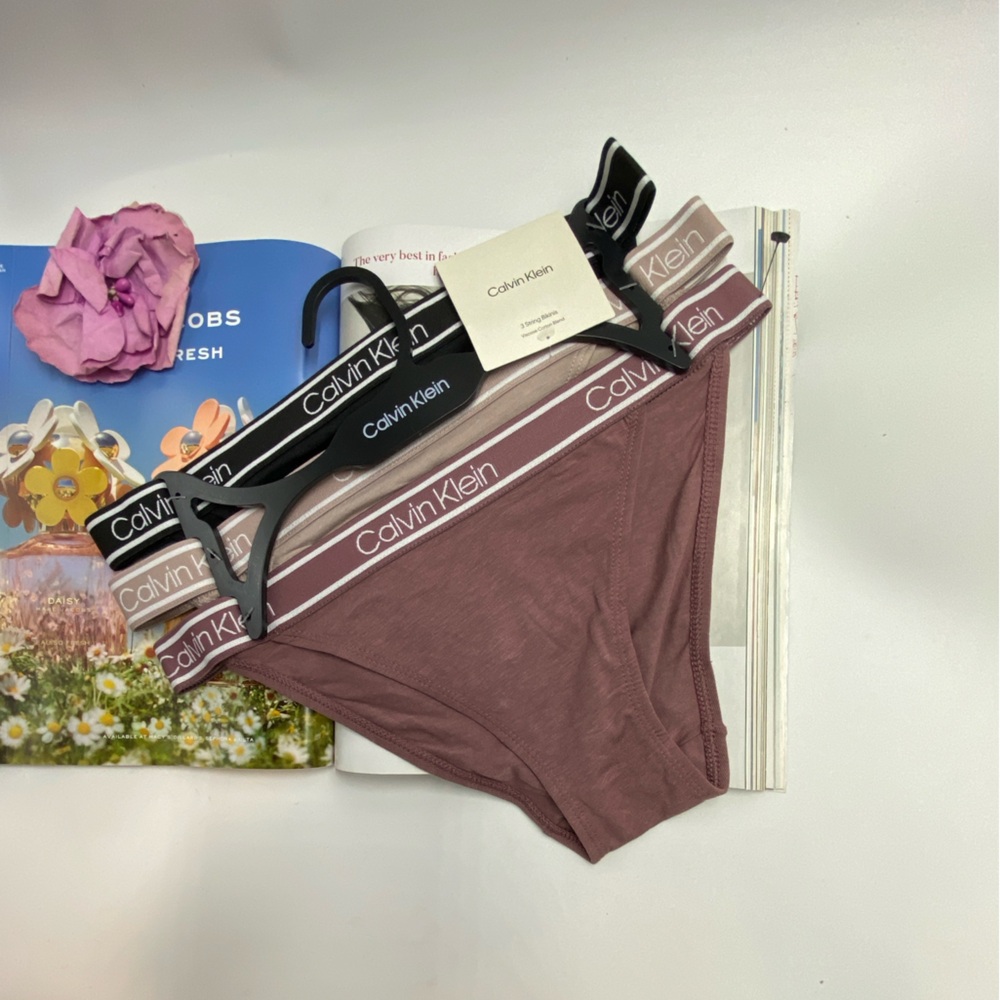 NWT Calvin Klein Women Ultimate Comfort Cheeky String Bikini 3 Pack
